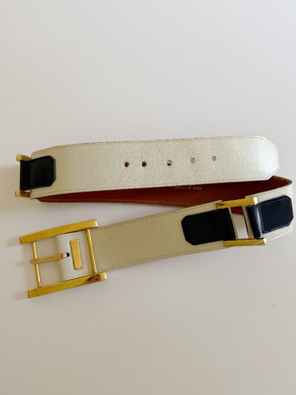 Saks Fifth Avenue Vintage 80s Leather Gold Buckle Waist Belt White/Black Size S